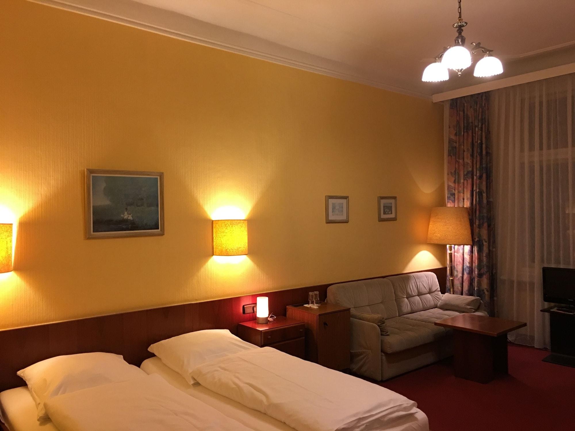 Kurfuerst Am Kurfuerstendamm 3* Berlino