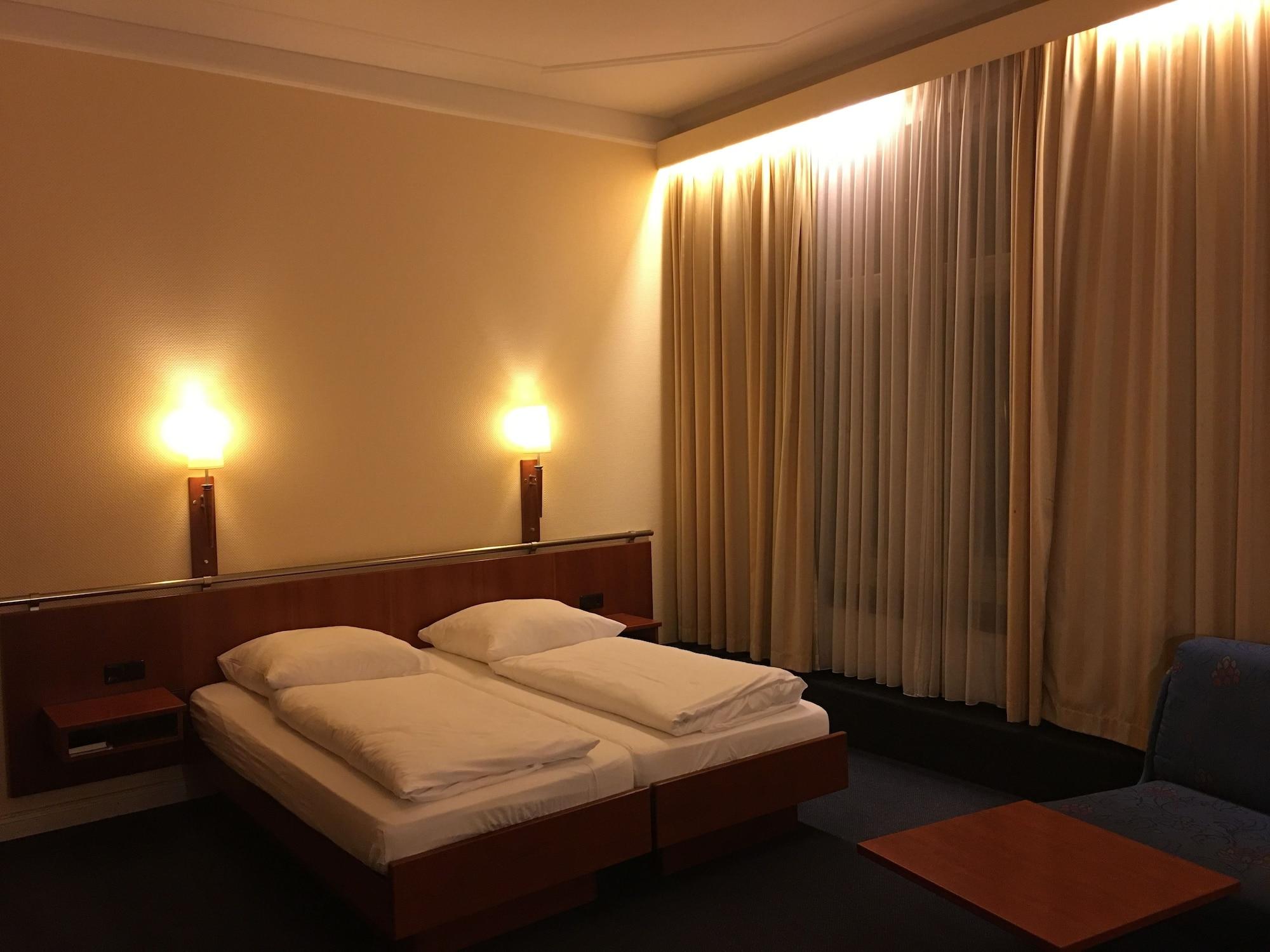 Kurfuerst Am Kurfuerstendamm Hotel Berlino