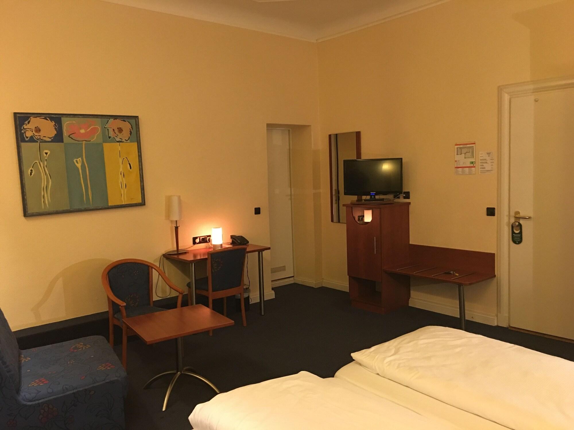 Kurfuerst Am Kurfuerstendamm 3* Berlino