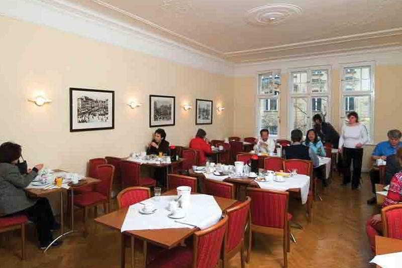 Kurfuerst Am Kurfuerstendamm Berlino