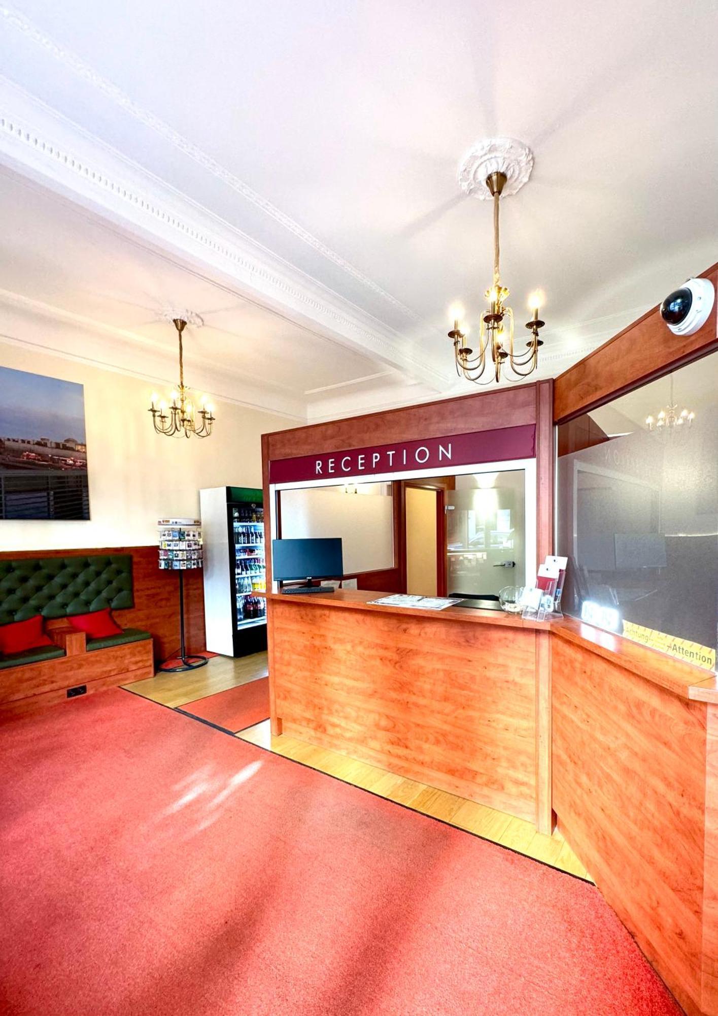 Kurfürst Am Kurfürstendamm Hotel 3*