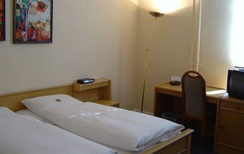 Hotel Kurfürst Am Kurfürstendamm 3*